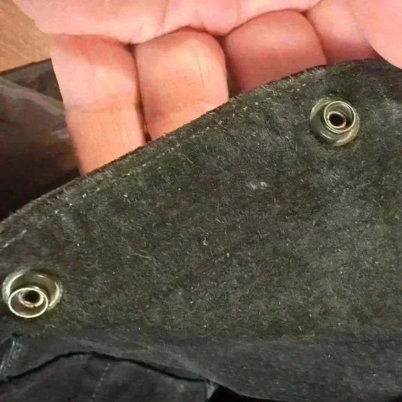 Men’s Suede Vest. Black. Satin Back. Snap Closure. Size Medium - Picture 6 of 6